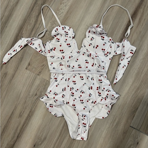 ‼️THRIFT STORE MAKE OFFER SHEIN Swimsuit Cherry One Piece Bathing Suit M New - Picture 4 of 10
